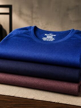 Men’s Dry-fit Crewneck Shirt sleeve Blue size XL , blue , purple, brick. 3 tees